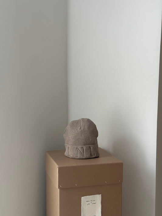 LNL beanie sand