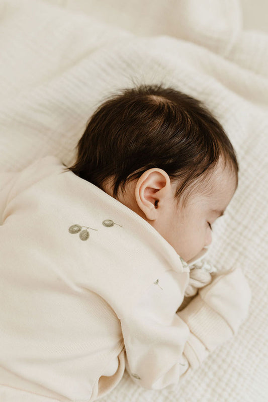 Newborn body long sleeves olives