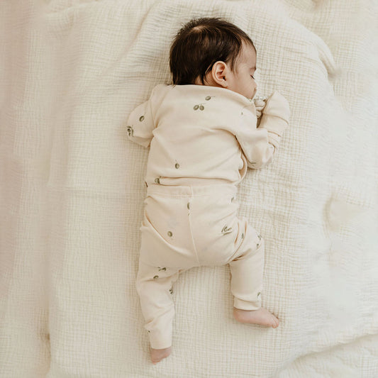 Newborn tights olives