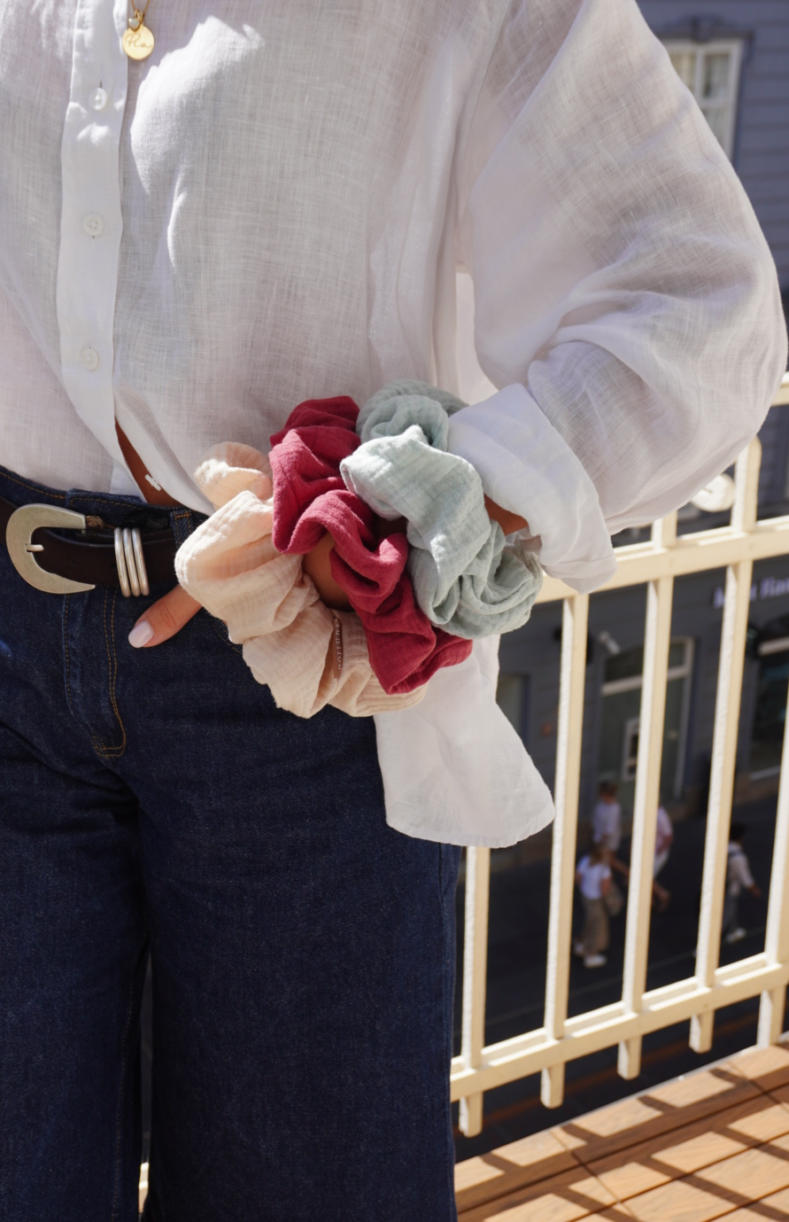 Muslin hair scrunchie sand
