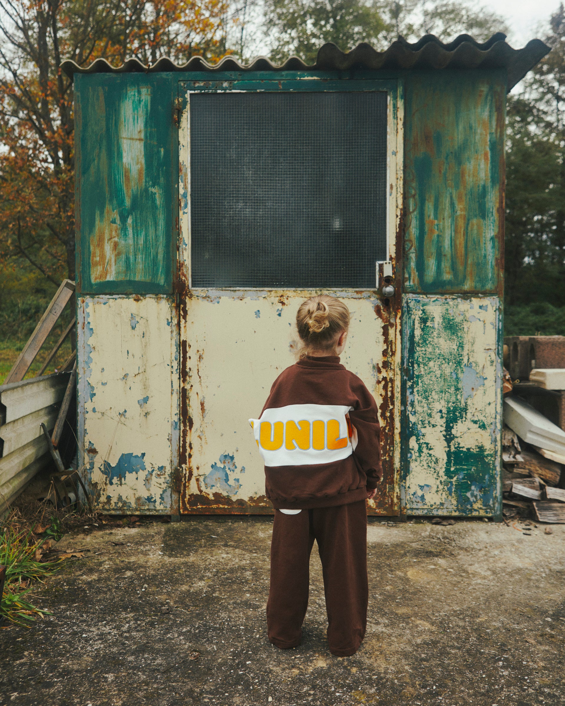 Kids Good citizens tracksuit choco