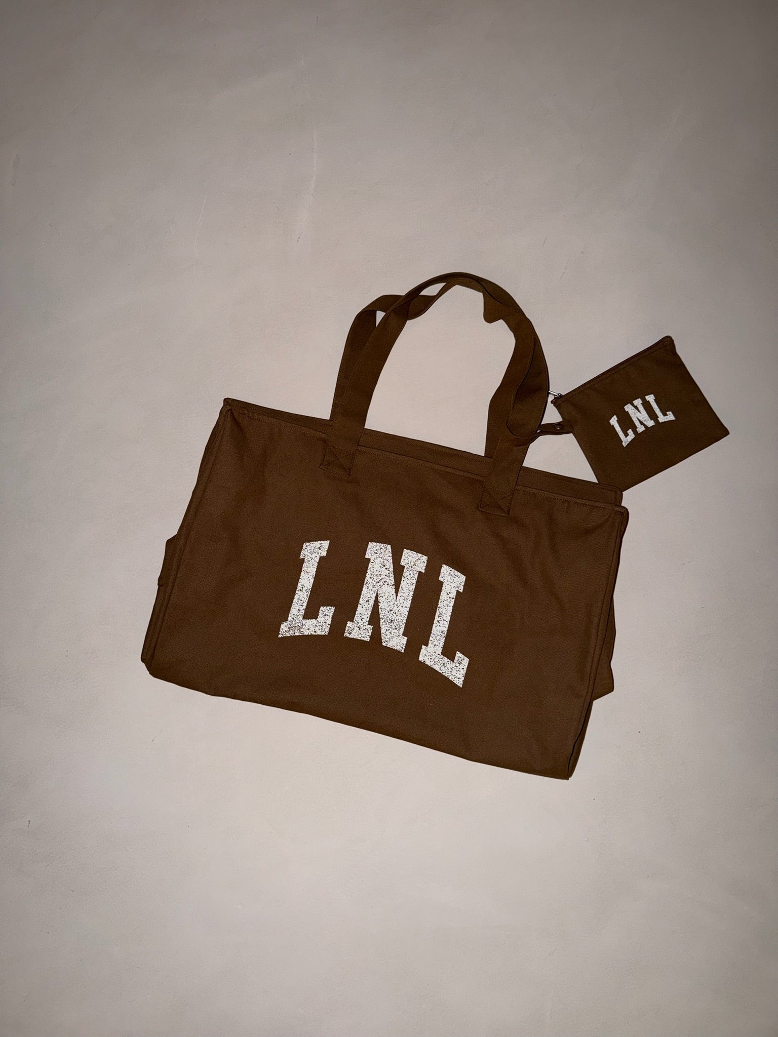 LNL oversized shopper zipper and cosmetic bag chesnut