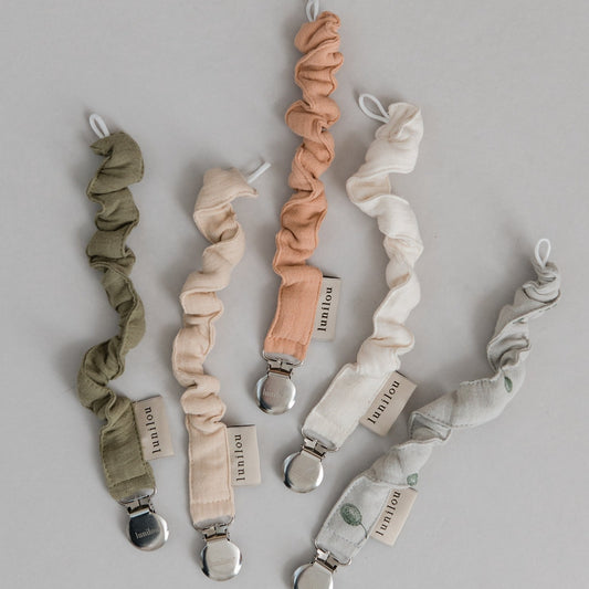 pacifier holder olives