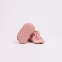 Moccs Indy: Her Majesty