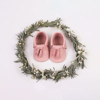 Moccs Tassel: Her Majesty