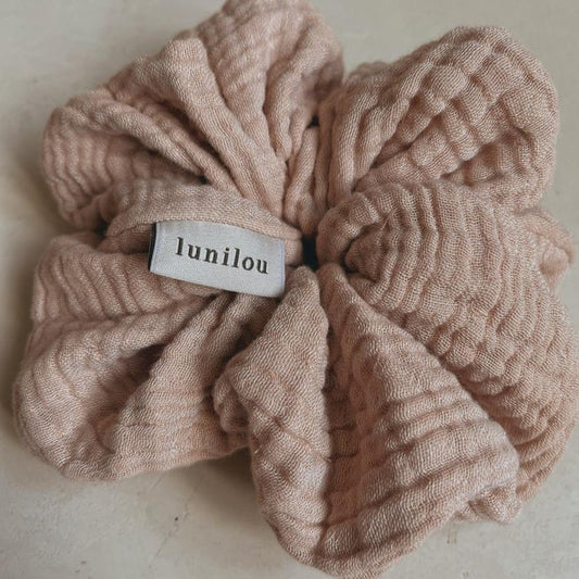 Muslin hair scrunchie maple sugar